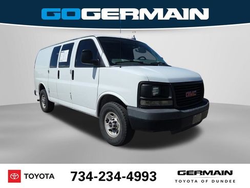 Used 2015 GMC Savana 3500 w/ Cold Climate Package RWD image 4
