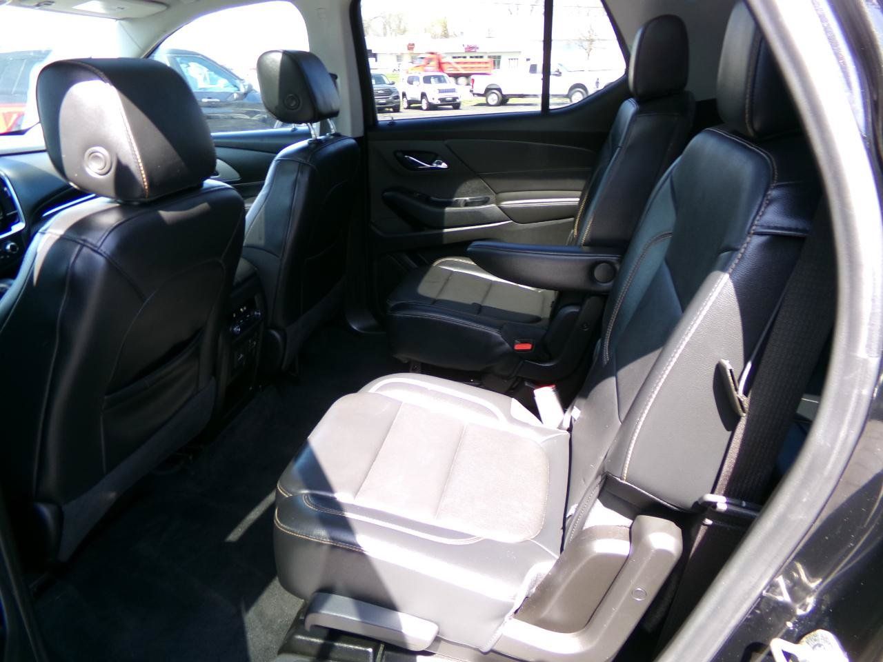 Used 2019 Chevrolet Traverse RS AWD/4WD image 42