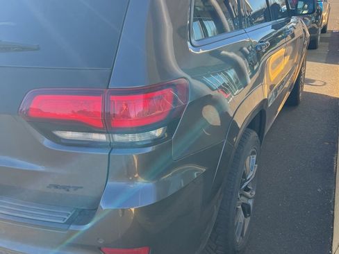 Used 2014 Jeep Grand Cherokee SRT image 4