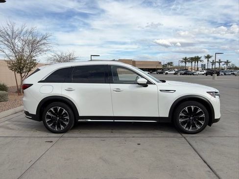 Used 2024 MAZDA CX-90 Plug-In Hybrid w/ Premium Pkg image 3