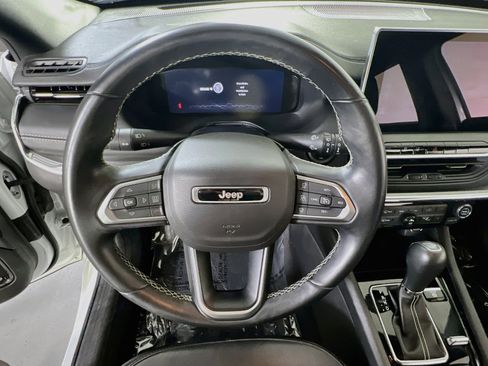 Used 2022 Jeep Compass High Altitude image 11