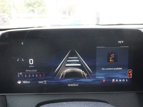 Used 2025 Chevrolet Traverse LT AWD/4WD image 47
