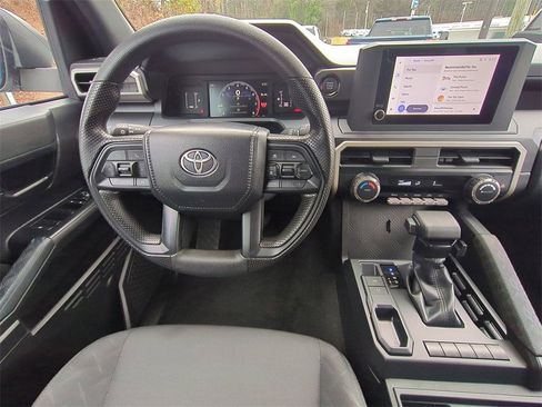 Used 2024 Toyota Tacoma SR image 15