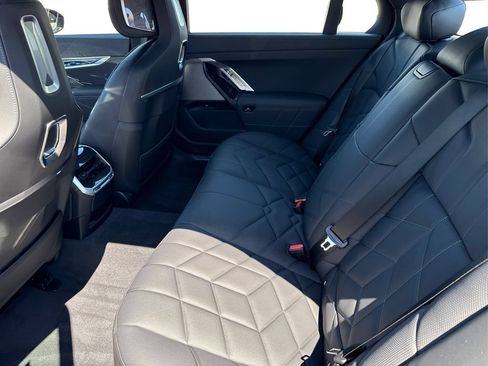 New 2026 BMW 750e xDrive AWD/4WD image 10