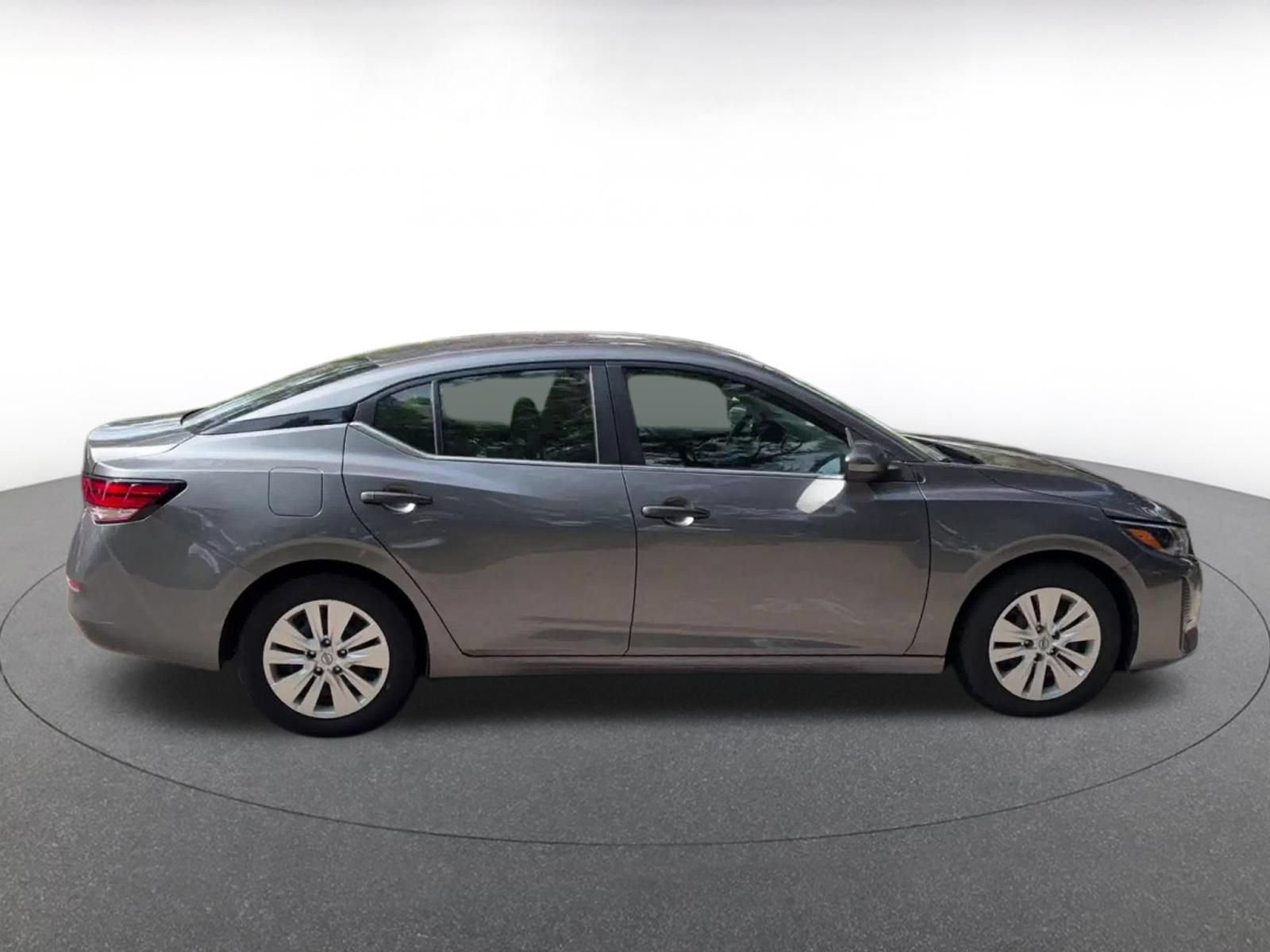 Used 2025 Nissan Sentra S FWD image 15
