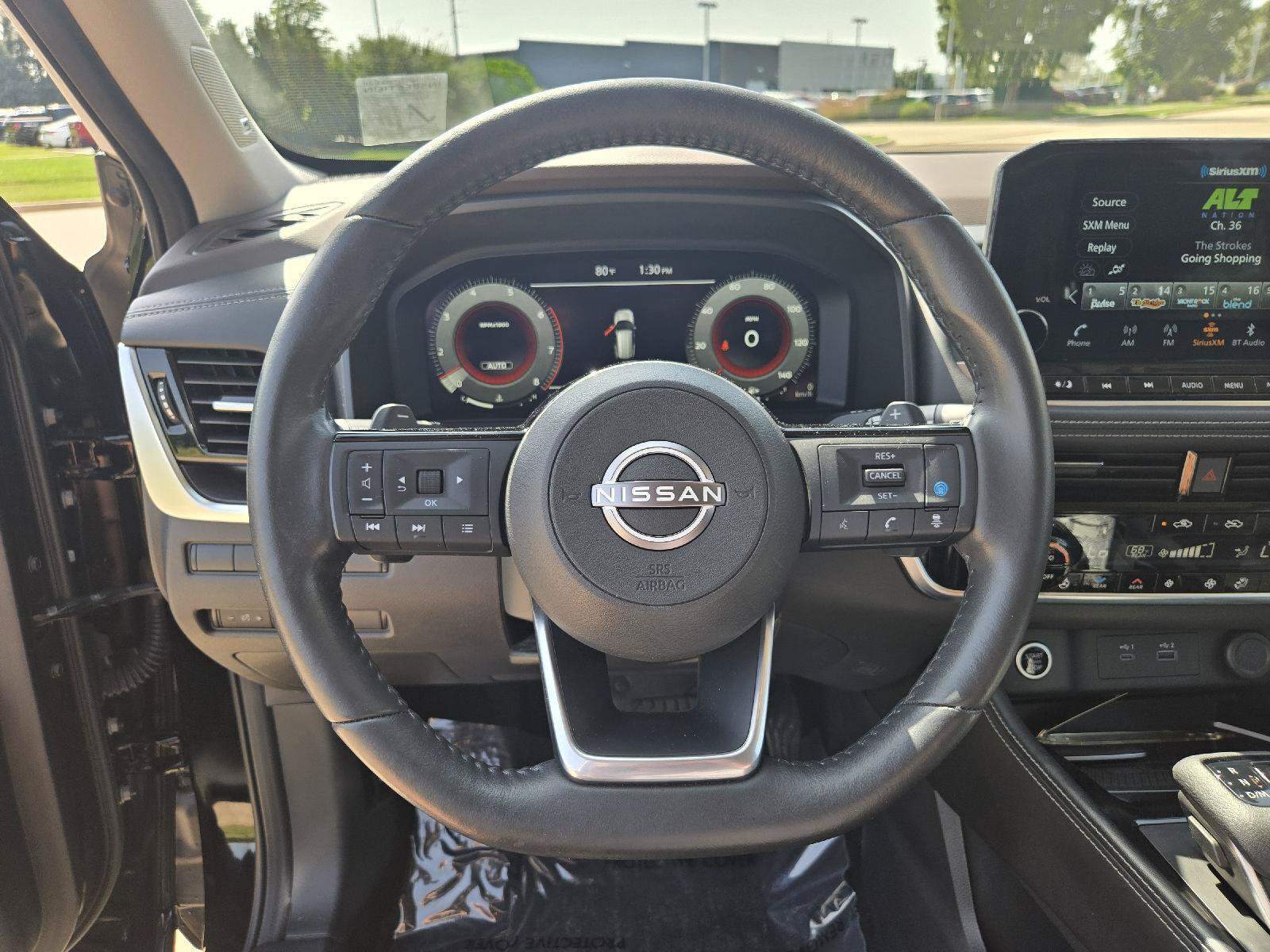 Used 2023 Nissan Rogue Platinum w/ Platinum Premium Package AWD/4WD image 17
