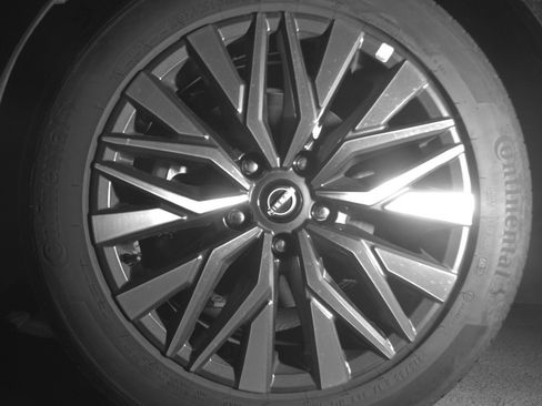 Used 2025 Nissan Altima 2.5 SV FWD image 12