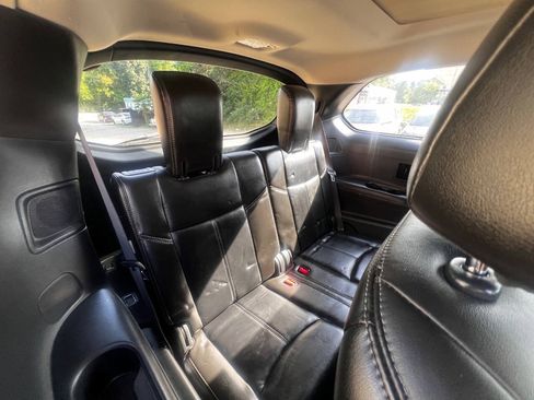 Used 2014 Nissan Pathfinder SL w/ SL Premium Package FWD image 11