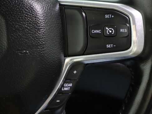 Used 2022 RAM 1500 Laramie AWD/4WD image 29