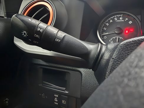 Used 2019 Toyota Tacoma TRD Sport w/ Technology Package AWD/4WD image 21