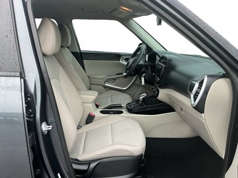 Used 2024 Kia Soul LX w/ Option Group 015 FWD image 22
