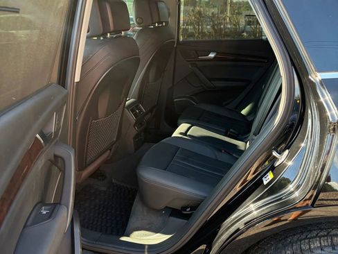 Used 2019 Audi Q5 2.0T Premium Plus w/ Premium Plus Package AWD/4WD image 9