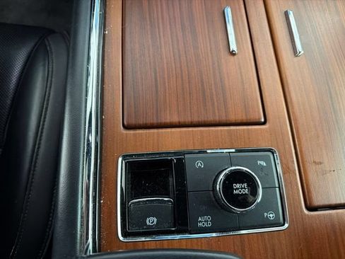 Used 2018 Lincoln Navigator L Reserve w/ Technology Package AWD/4WD image 25