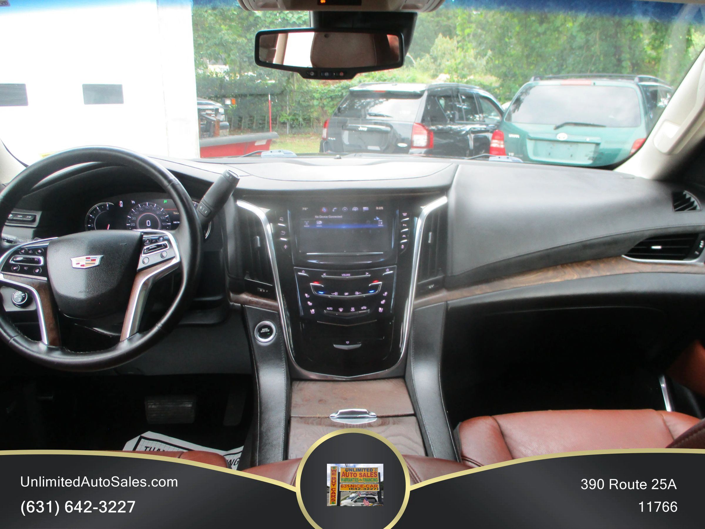 Used 2016 Cadillac Escalade ESV Luxury AWD/4WD image 9