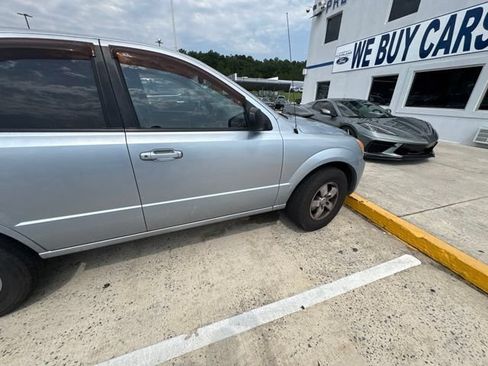 Used 2007 Kia Sorento 2WD image 11