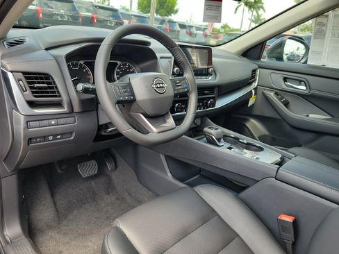 New 2026 Nissan Rogue Dark Armor FWD image 9
