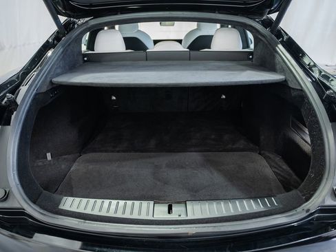 Used 2022 Tesla Model S Plaid image 9