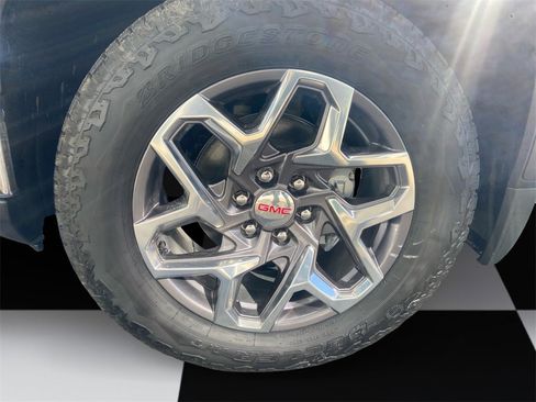 New 2026 GMC Sierra 1500 SLE image 14