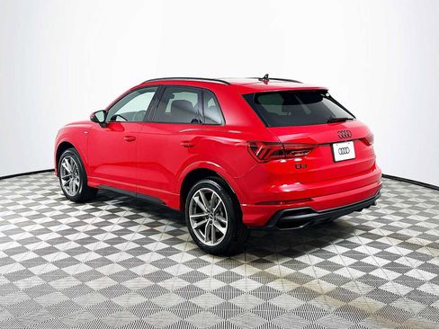 Certified 2023 Audi Q3 2.0T Premium w/ Black Optic Sport Package image 5