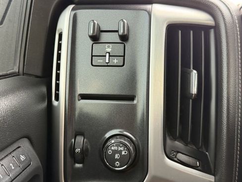 Used 2018 GMC Sierra 1500 SLT w/ Enhanced Driver Alert Package RWD image 29