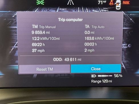 Used 2023 Volvo C40 P8 Recharge Ultimate w/ Protection Package Premier AWD/4WD image 12