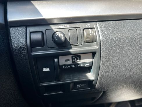 Used 2014 Subaru Outback 2.5i Premium AWD/4WD image 19