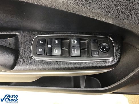 Used 2021 Chrysler 300 S w/ Popular Equipment Group image 28