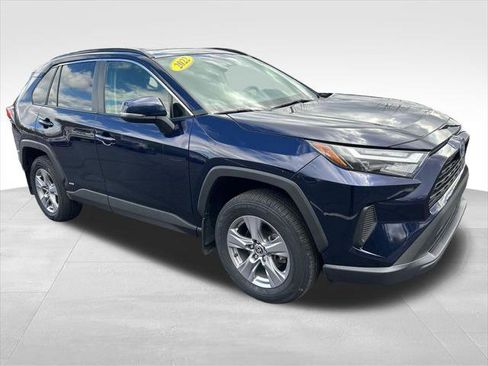 Certified 2022 Toyota RAV4 XLE w/ Convenience Package AWD/4WD image 8