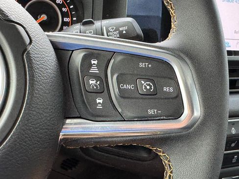 Used 2024 Jeep Wrangler Unlimited Sahara w/ Safety Group AWD/4WD image 20