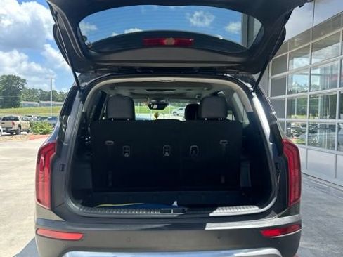 Used 2020 Kia Telluride S FWD image 4
