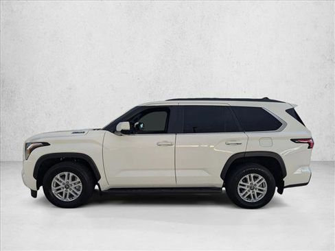 Certified 2025 Toyota Sequoia SR5 AWD/4WD image 8