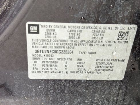 Used 2016 GMC Sierra 1500 SLT w/ All-Terrain Package AWD/4WD image 27