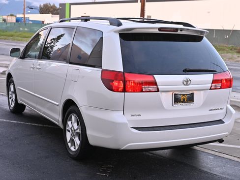 Used 2005 Toyota Sienna XLE image 4