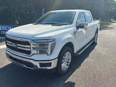 Used 2025 Ford F150 Lariat w/ Equipment Group 501A Mid AWD/4WD image 3