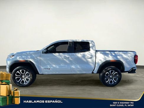 Certified 2024 GMC Canyon AT4 w/ AT4 Premium Package image 3