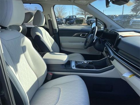 New 2026 Kia Carnival SX image 19