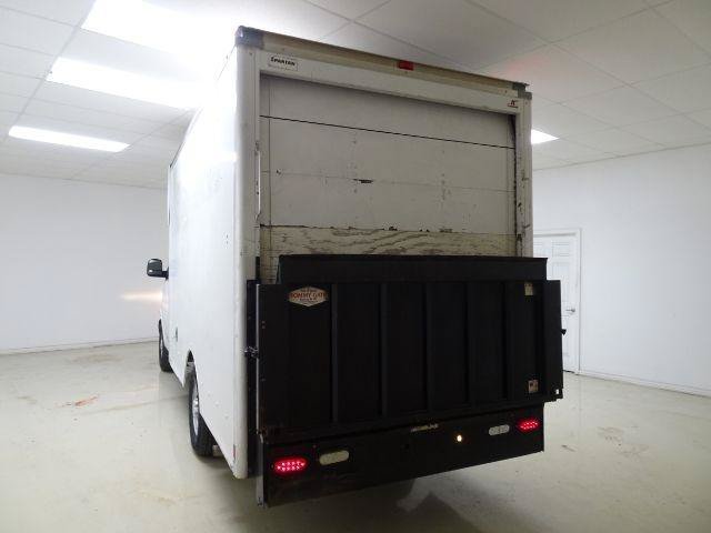 Used 2015 Chevrolet Express 3500 RWD image 9