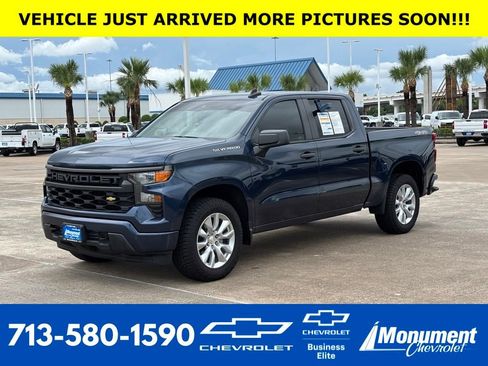 Used 2022 Chevrolet Silverado 1500 Custom AWD/4WD image 1