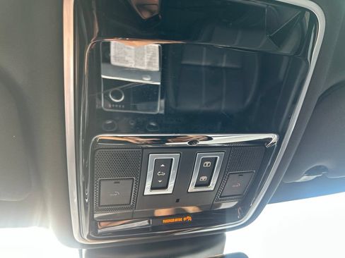 Used 2020 Land Rover Range Rover Velar R-Dynamic S AWD/4WD image 30