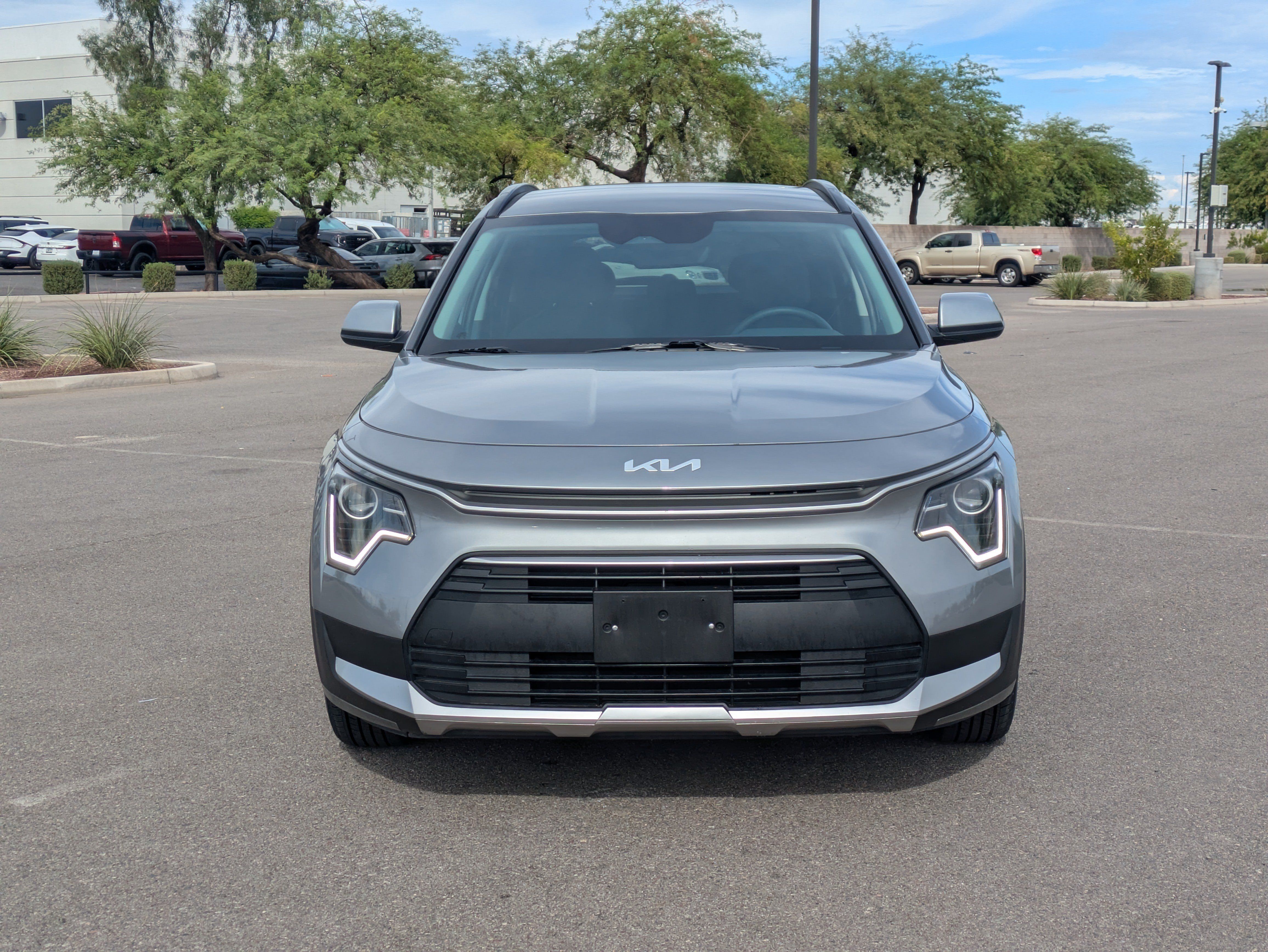 Certified 2025 Kia Niro LX FWD image 8