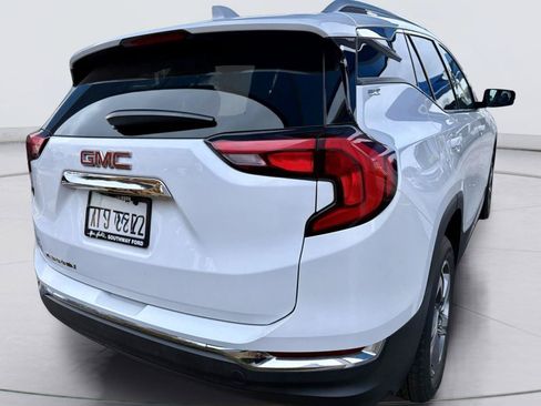 Used 2020 GMC Terrain SLT FWD image 7