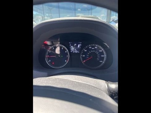 Used 2013 Hyundai Accent GS FWD image 1