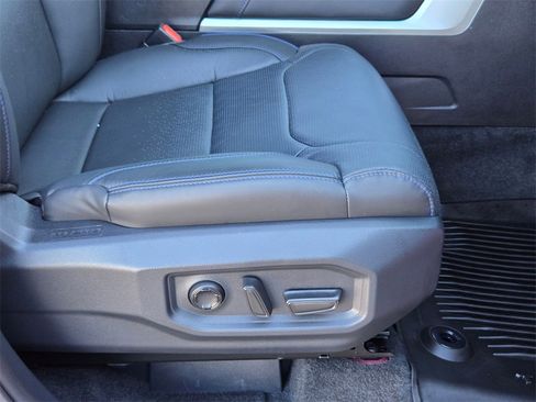 Used 2025 Toyota Tundra Platinum image 27