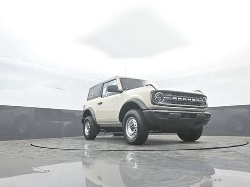 New 2026 Ford Bronco 2-Door AWD/4WD image 26