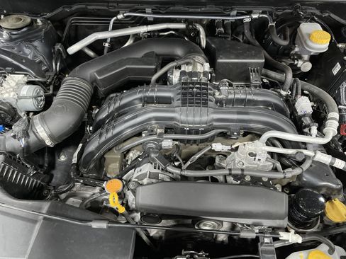 Used 2020 Subaru Crosstrek 2.0i Premium w/ Moonroof Package 1 image 16