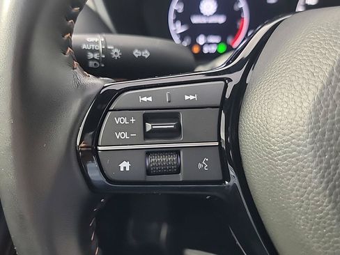 Certified 2026 Honda HR-V Sport image 24