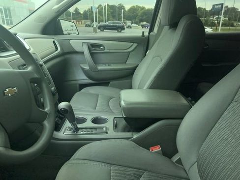 Used 2016 Chevrolet Traverse LS AWD/4WD image 5