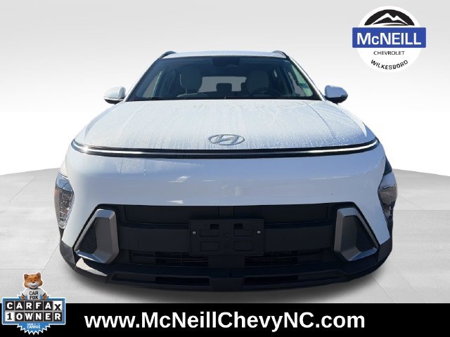 Used 2025 Hyundai Kona SEL AWD/4WD image 2