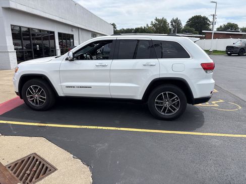 Used 2018 Jeep Grand Cherokee Limited w/ Trailer Tow Group IV AWD/4WD image 8