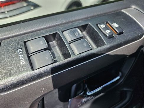 Used 2020 Toyota 4Runner SR5 image 24